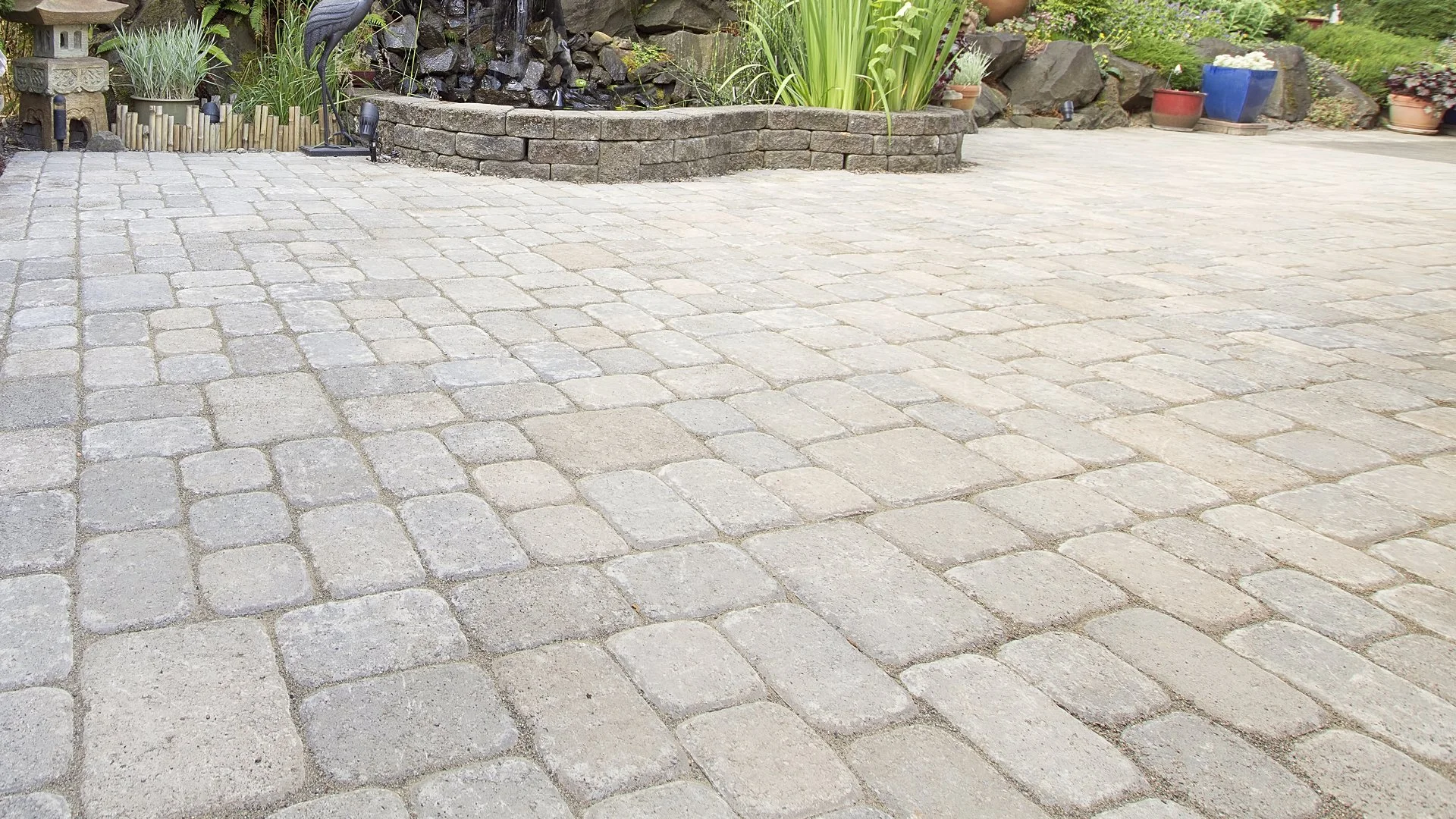 Poured Concrete vs Concrete Pavers - Which Is the Better Material for a Patio?