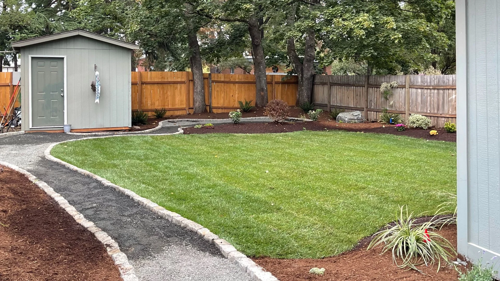 How Long Until Fertilizer Absorbs into Your Lawn?